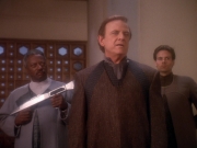 extant_StarTrek_DS9_5x07-LetHeWhoIsWithoutSin_01888.jpg