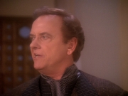 extant_StarTrek_DS9_5x07-LetHeWhoIsWithoutSin_01895.jpg