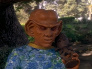 extant_StarTrek_DS9_5x07-LetHeWhoIsWithoutSin_02318.jpg