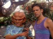 extant_StarTrek_DS9_5x07-LetHeWhoIsWithoutSin_02383.jpg