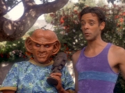 extant_StarTrek_DS9_5x07-LetHeWhoIsWithoutSin_02396.jpg