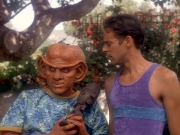 extant_StarTrek_DS9_5x07-LetHeWhoIsWithoutSin_02408.jpg