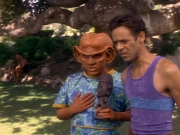extant_StarTrek_DS9_5x07-LetHeWhoIsWithoutSin_02428.jpg