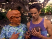 extant_StarTrek_DS9_5x07-LetHeWhoIsWithoutSin_02437.jpg