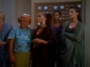 extant_StarTrek_DS9_5x07-LetHeWhoIsWithoutSin_02720.jpg
