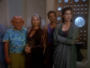 extant_StarTrek_DS9_5x07-LetHeWhoIsWithoutSin_02728.jpg