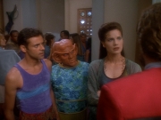 extant_StarTrek_DS9_5x07-LetHeWhoIsWithoutSin_02828.jpg