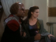 extant_StarTrek_DS9_5x07-LetHeWhoIsWithoutSin_03492.jpg