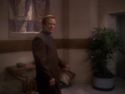 extant_StarTrek_DS9_5x07-LetHeWhoIsWithoutSin_03512.jpg