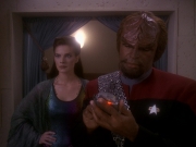 extant_StarTrek_DS9_5x07-LetHeWhoIsWithoutSin_03573.jpg