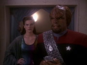 extant_StarTrek_DS9_5x07-LetHeWhoIsWithoutSin_03578.jpg