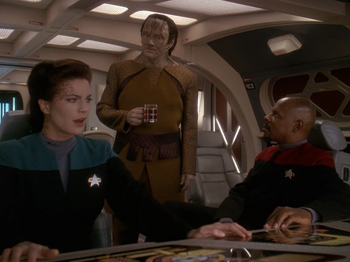 extant_StarTrek_DS9_5x08-ThingsPast_00027.jpg