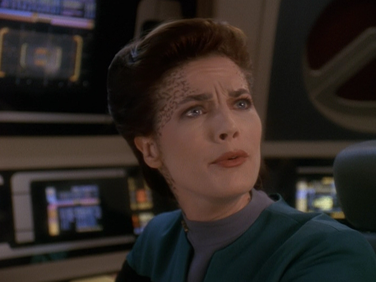 extant_StarTrek_DS9_5x08-ThingsPast_00037.jpg