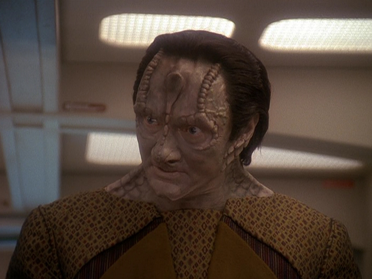 extant_StarTrek_DS9_5x08-ThingsPast_00049.jpg