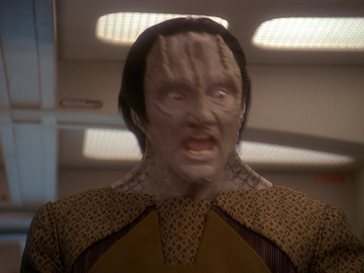 extant_StarTrek_DS9_5x08-ThingsPast_00055.jpg