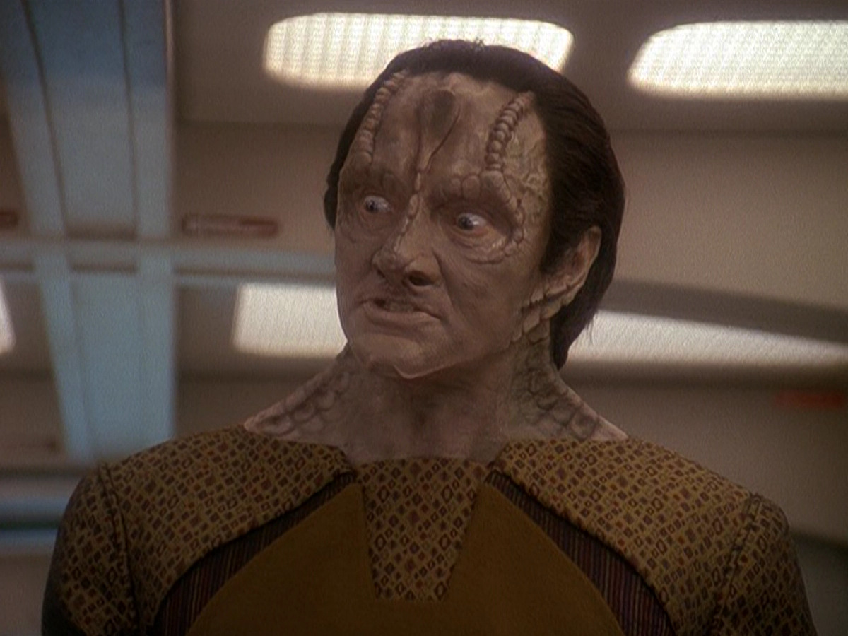 extant_StarTrek_DS9_5x08-ThingsPast_00095.jpg