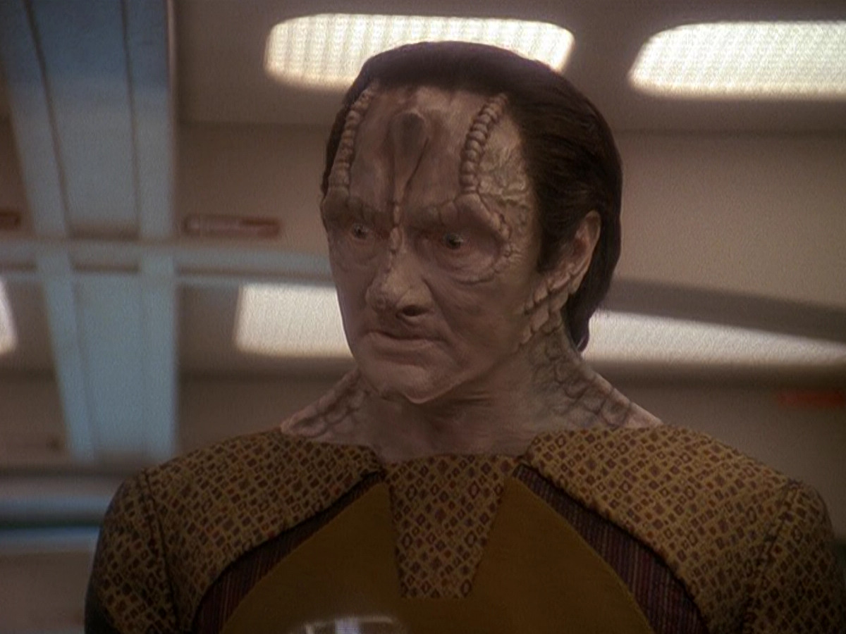 extant_StarTrek_DS9_5x08-ThingsPast_00096.jpg