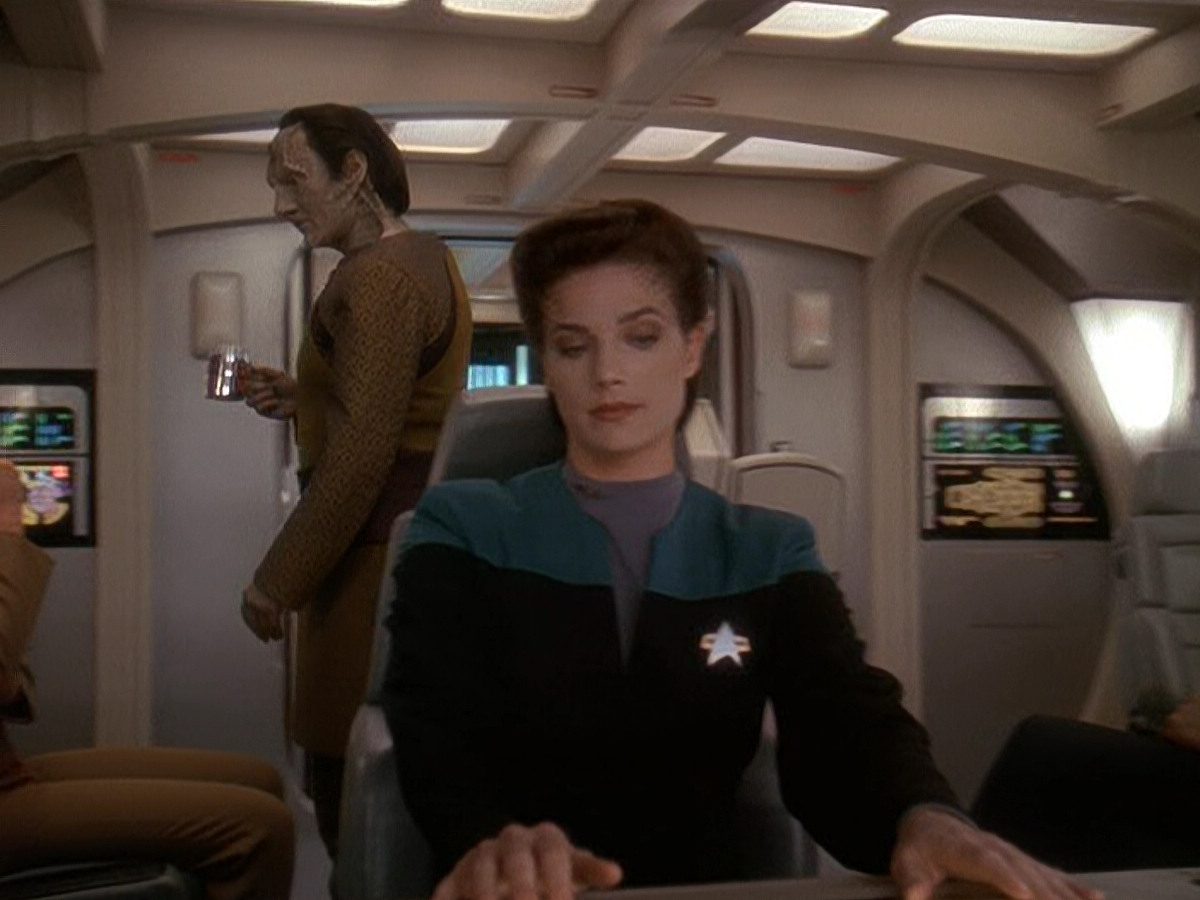 extant_StarTrek_DS9_5x08-ThingsPast_00106.jpg