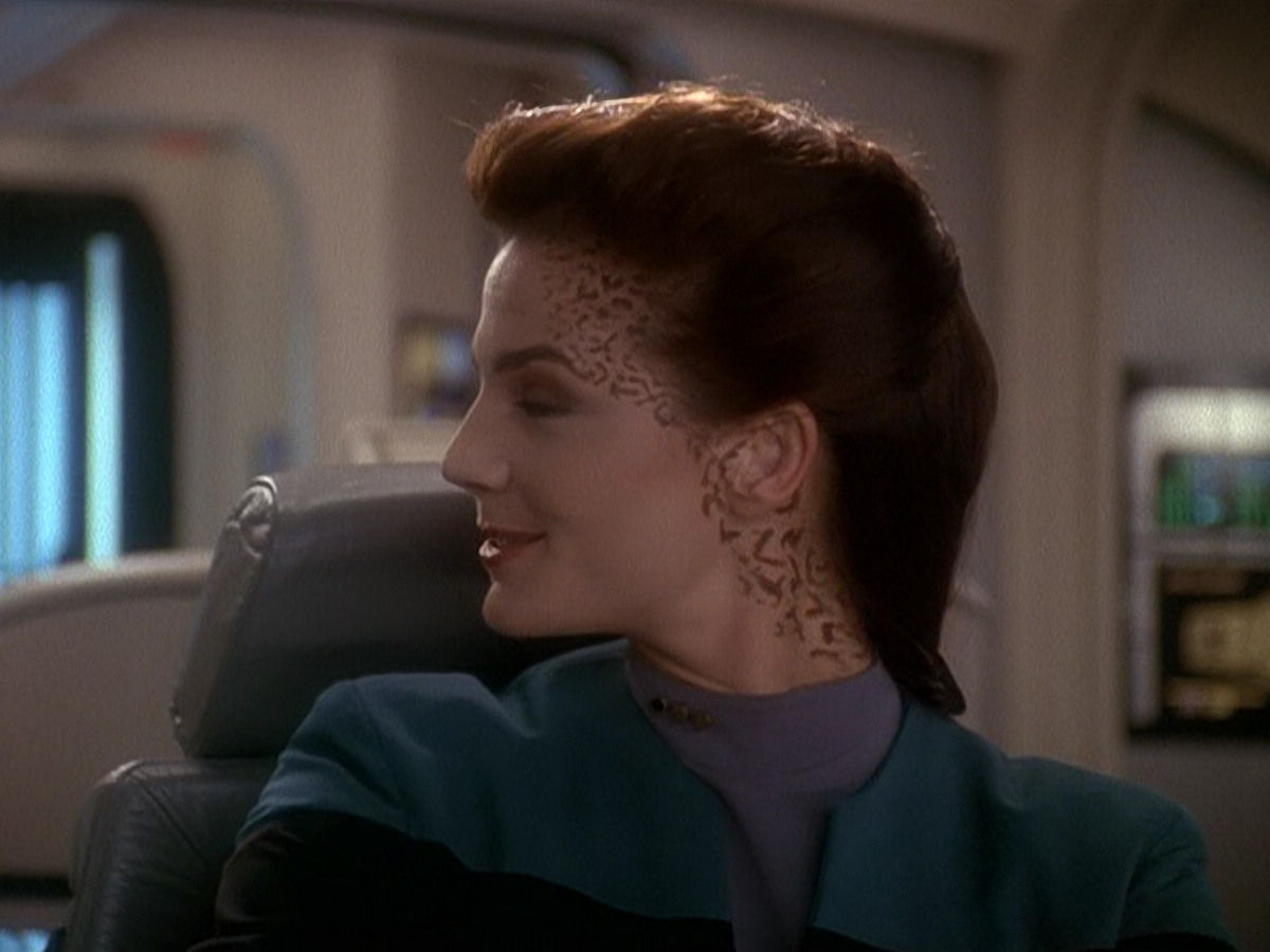 extant_StarTrek_DS9_5x08-ThingsPast_00152.jpg