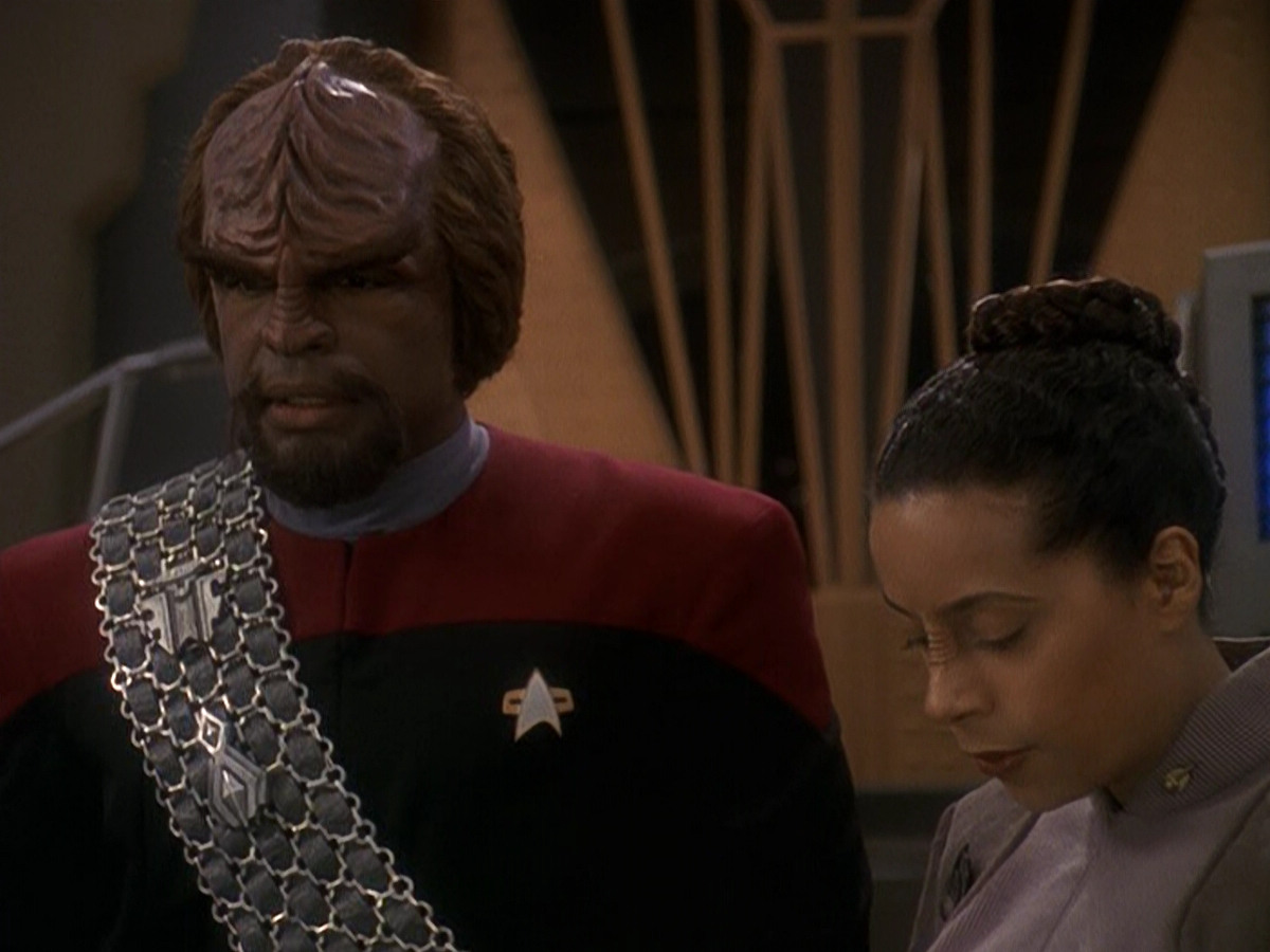 extant_StarTrek_DS9_5x08-ThingsPast_00193.jpg