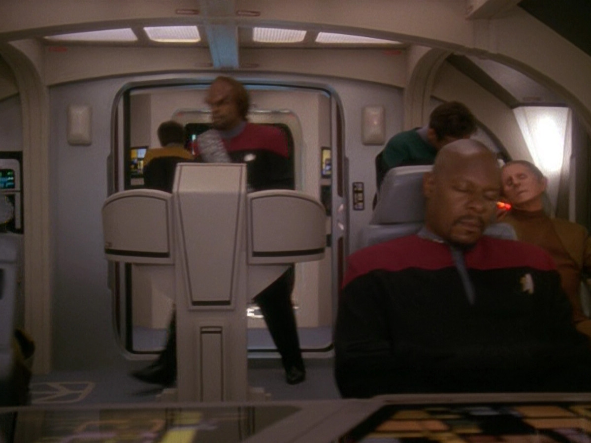 extant_StarTrek_DS9_5x08-ThingsPast_00225.jpg