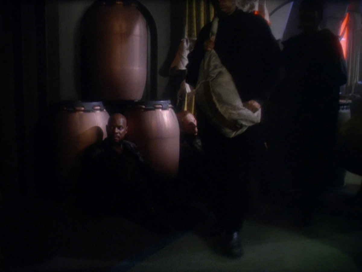 extant_StarTrek_DS9_5x08-ThingsPast_00268.jpg