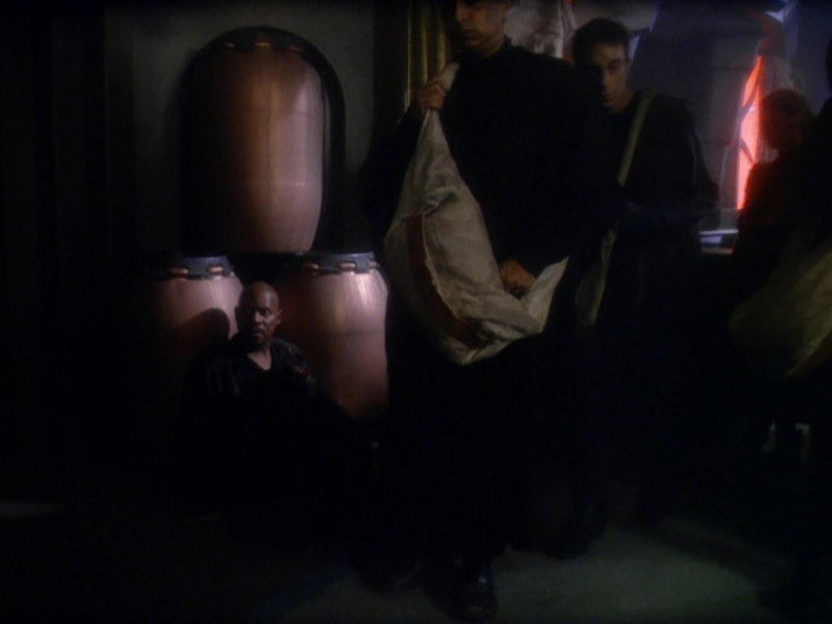 extant_StarTrek_DS9_5x08-ThingsPast_00269.jpg