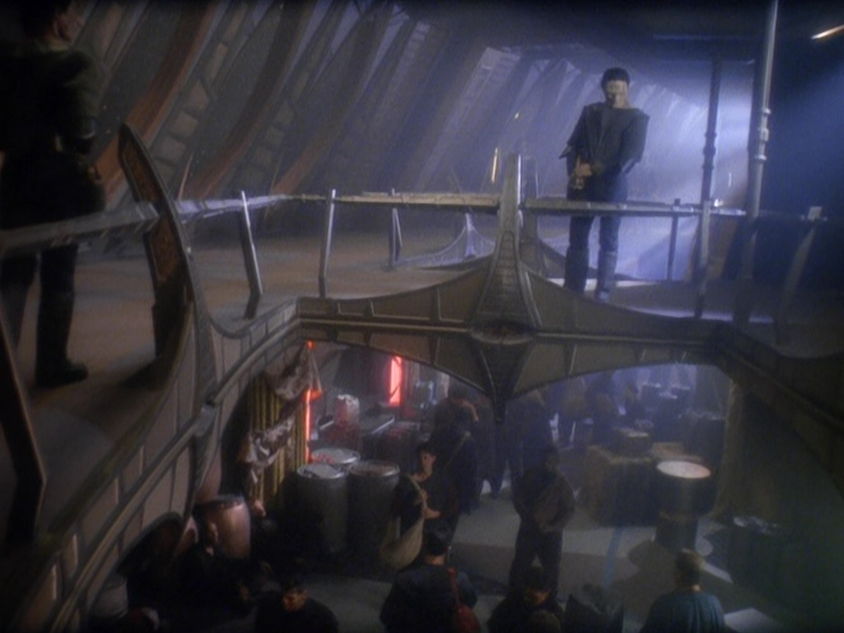 extant_StarTrek_DS9_5x08-ThingsPast_00292.jpg