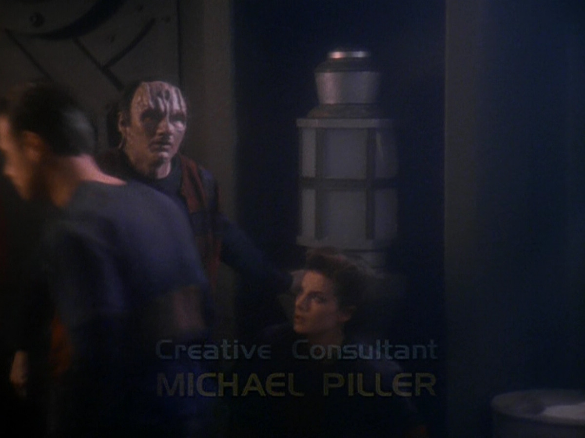 extant_StarTrek_DS9_5x08-ThingsPast_00497.jpg