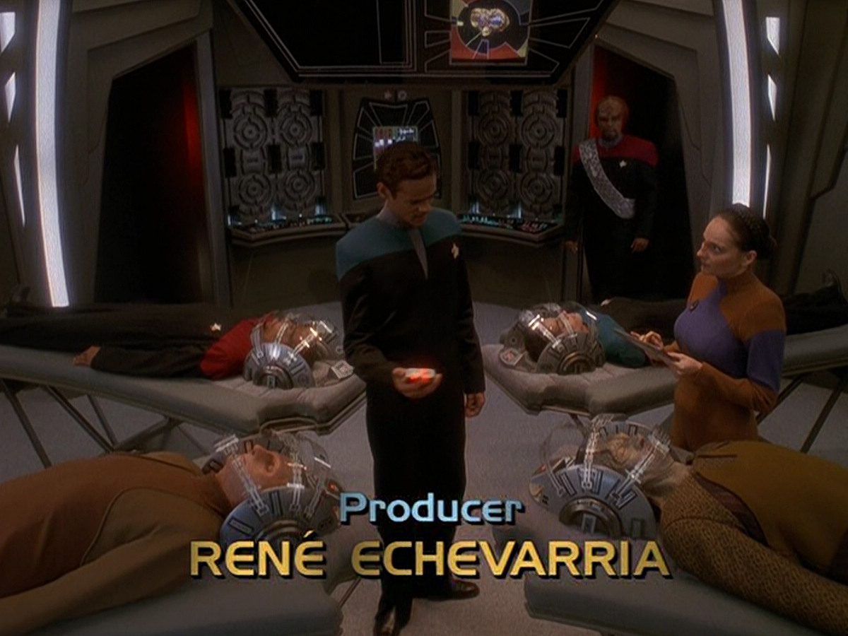 extant_StarTrek_DS9_5x08-ThingsPast_00535.jpg