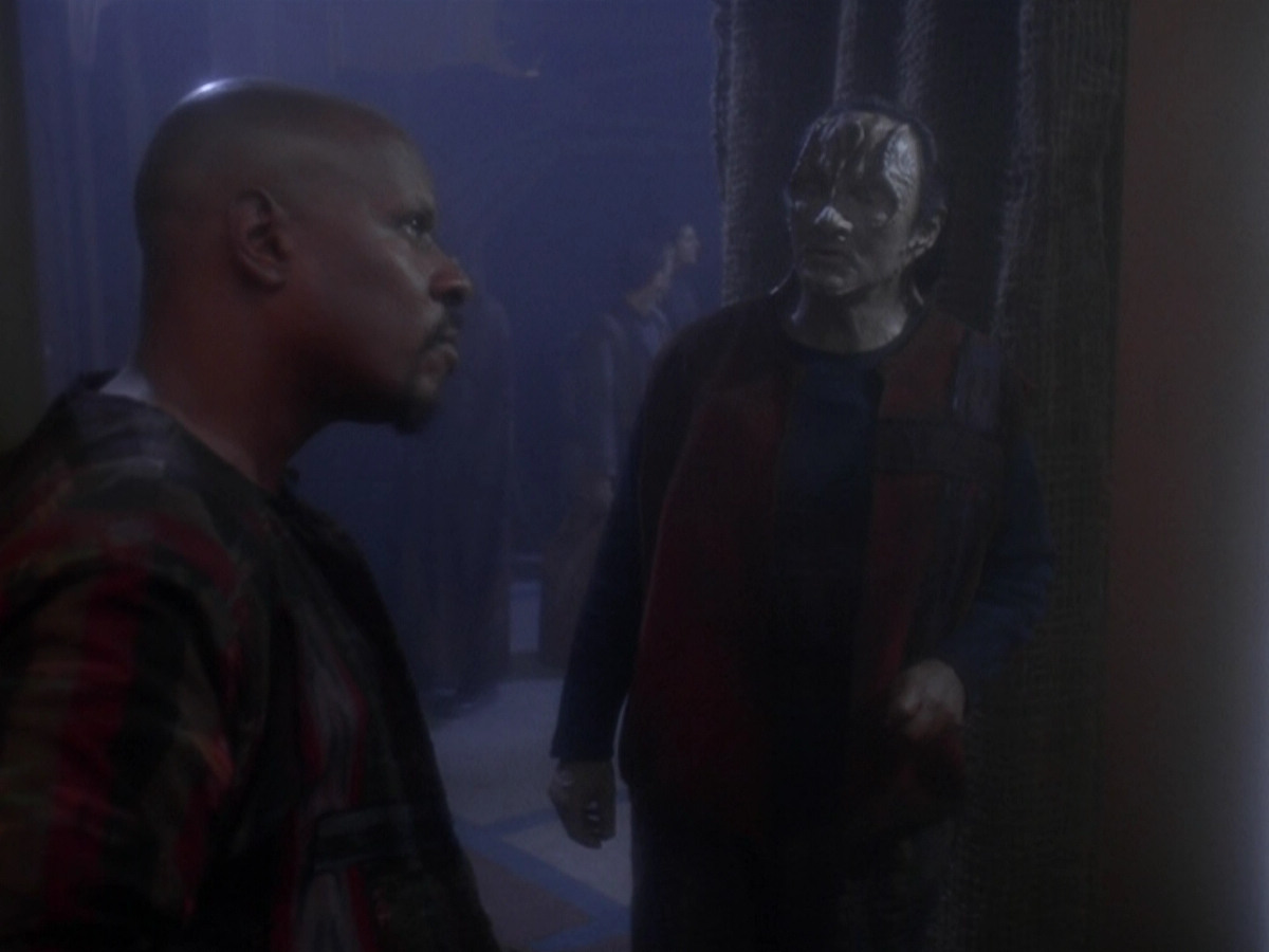 extant_StarTrek_DS9_5x08-ThingsPast_00727.jpg