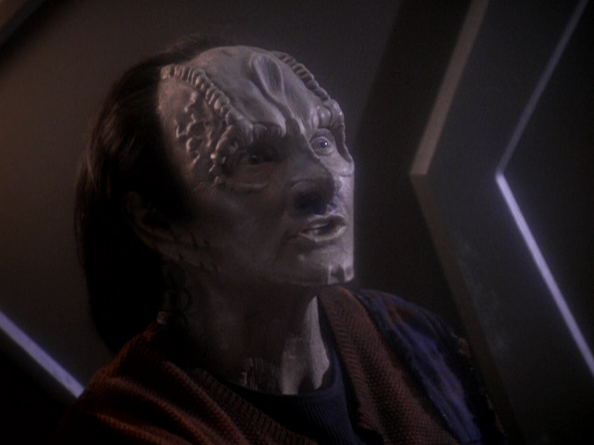 extant_StarTrek_DS9_5x08-ThingsPast_01173.jpg
