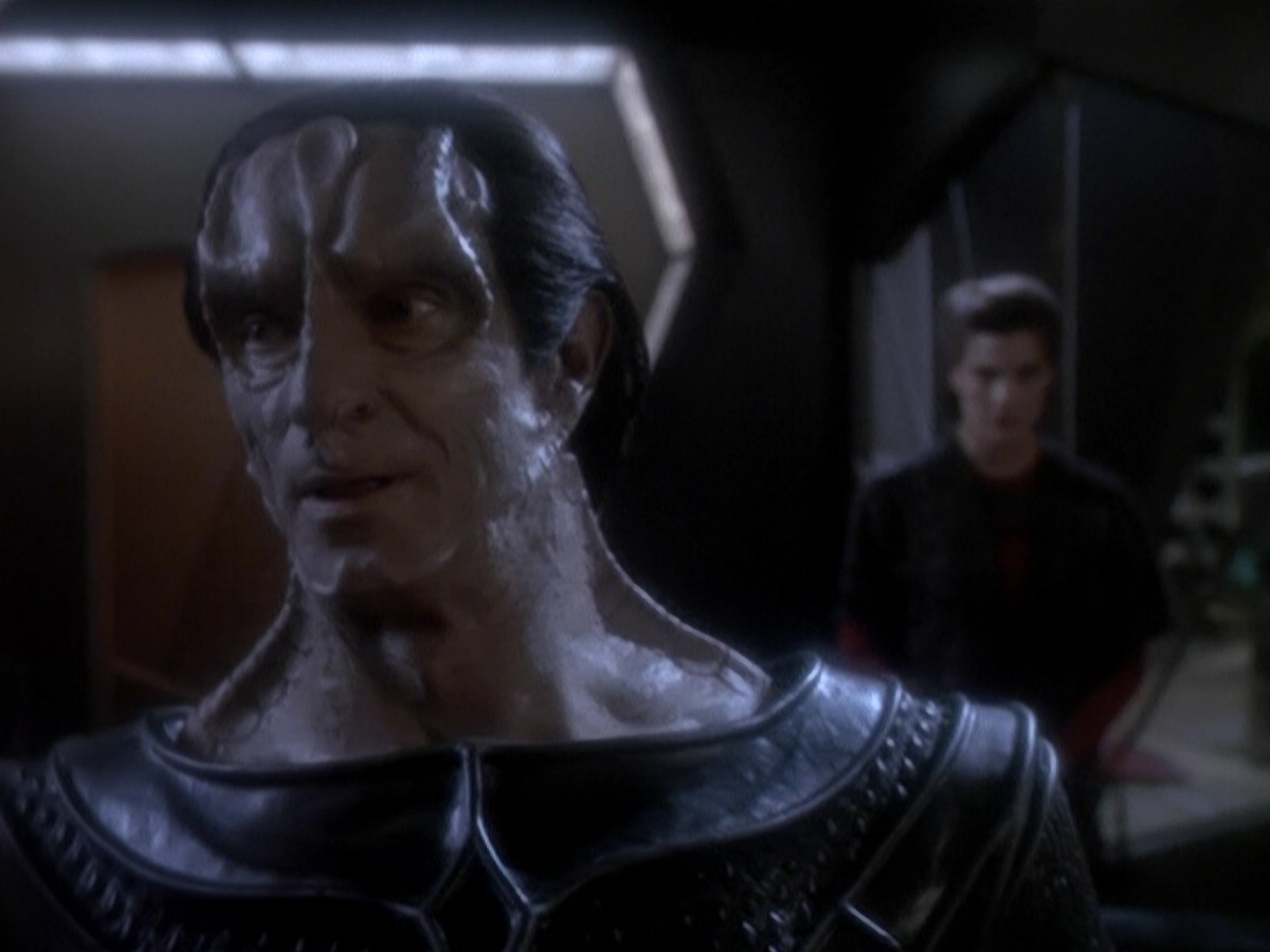 extant_StarTrek_DS9_5x08-ThingsPast_01476.jpg
