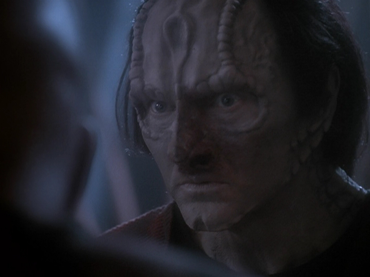 extant_StarTrek_DS9_5x08-ThingsPast_01964.jpg