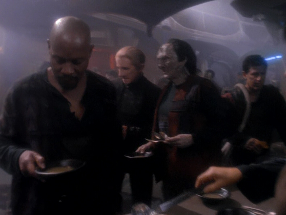 extant_StarTrek_DS9_5x08-ThingsPast_02021.jpg