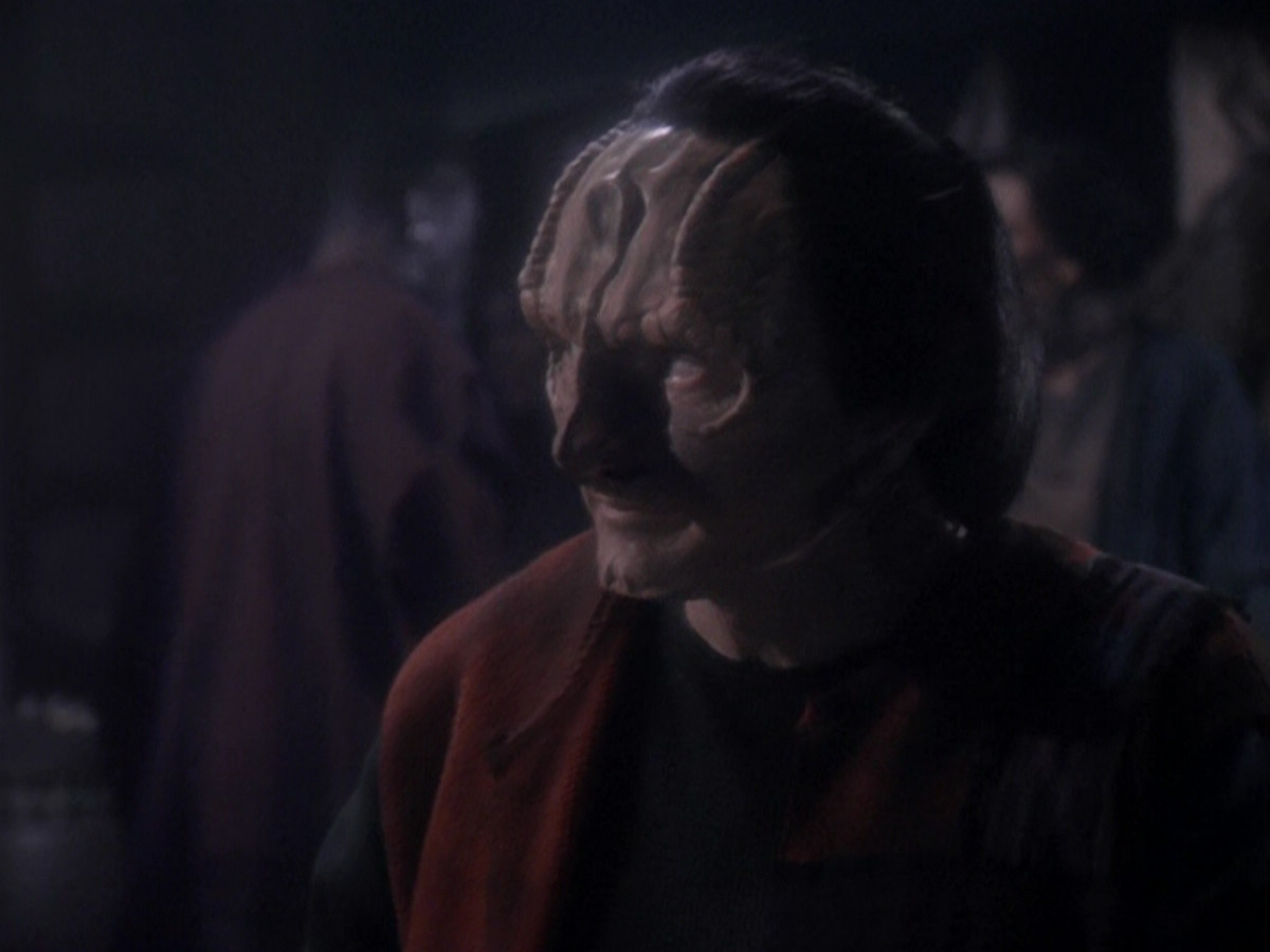 extant_StarTrek_DS9_5x08-ThingsPast_02050.jpg