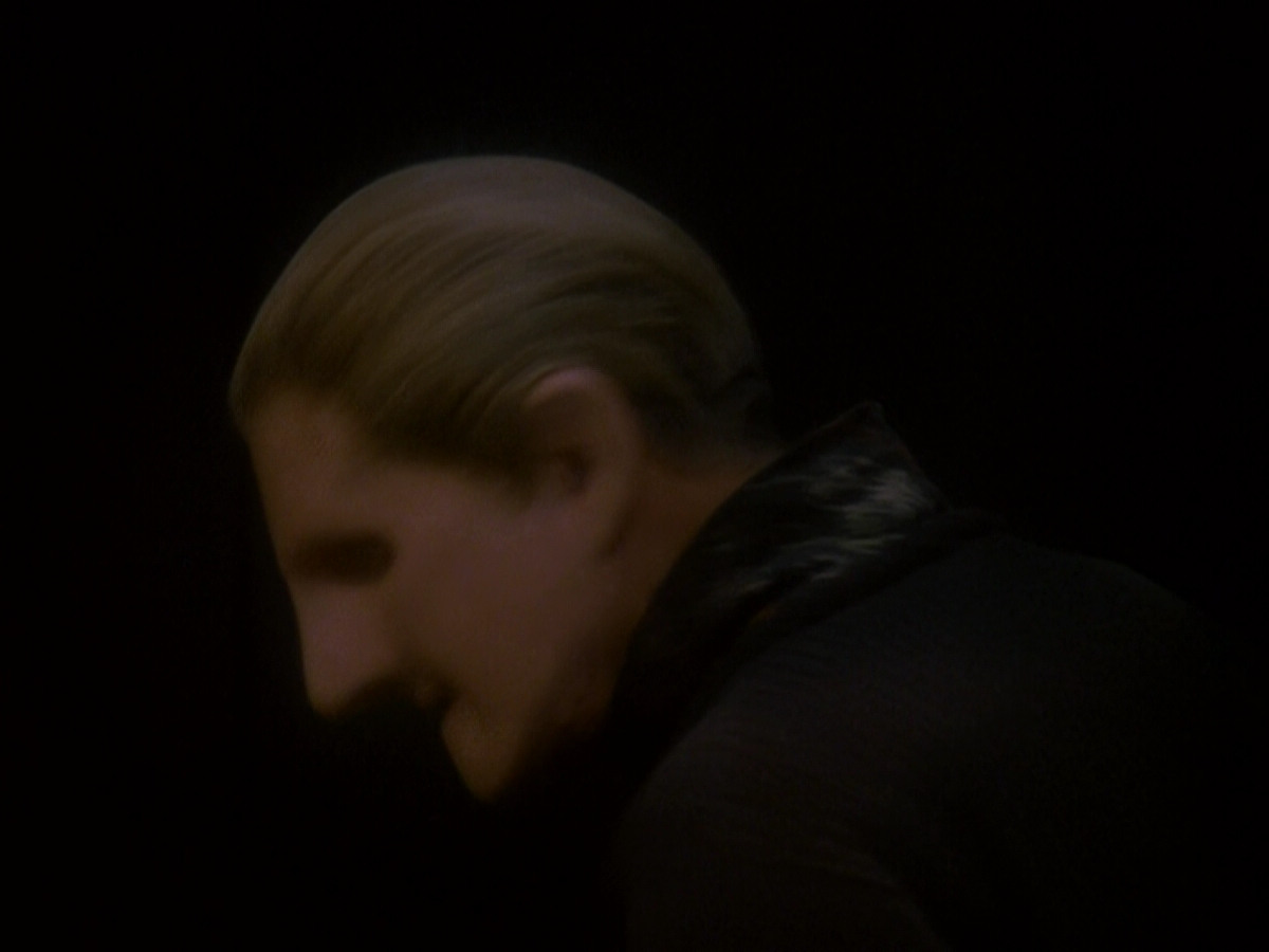 extant_StarTrek_DS9_5x08-ThingsPast_03182.jpg