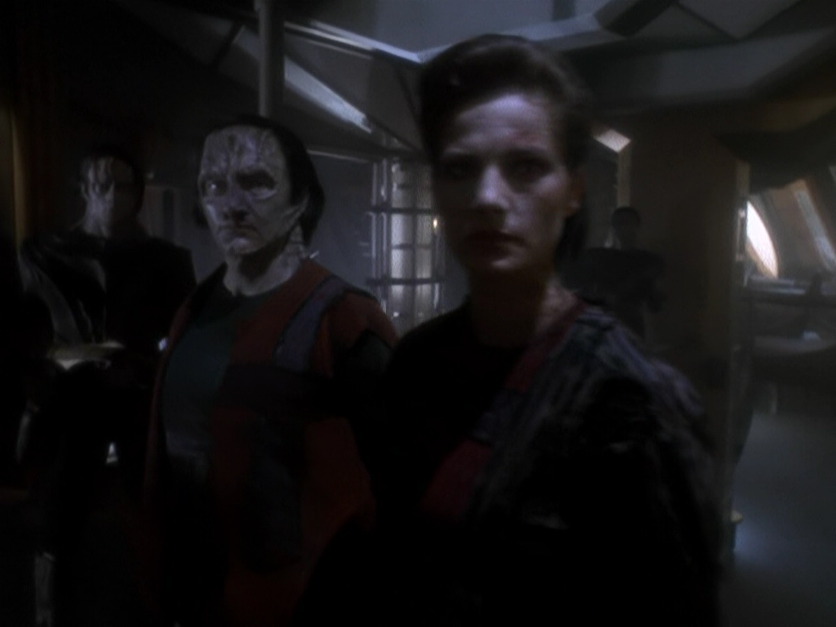 extant_StarTrek_DS9_5x08-ThingsPast_03248.jpg