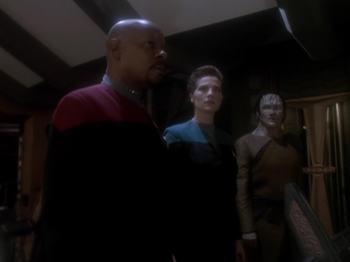 extant_StarTrek_DS9_5x08-ThingsPast_03343.jpg