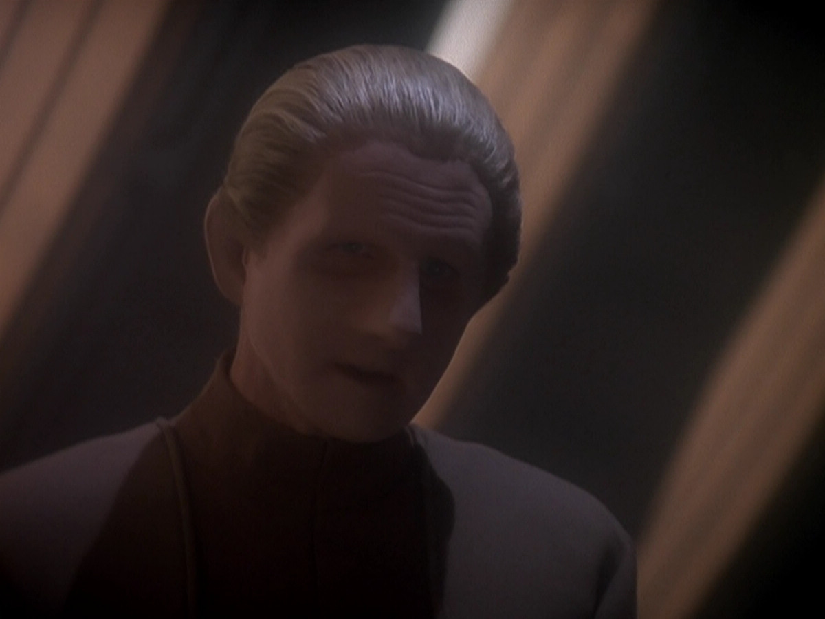 extant_StarTrek_DS9_5x08-ThingsPast_03405.jpg