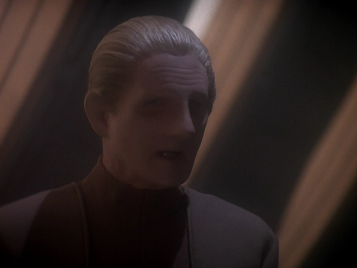 extant_StarTrek_DS9_5x08-ThingsPast_03423.jpg