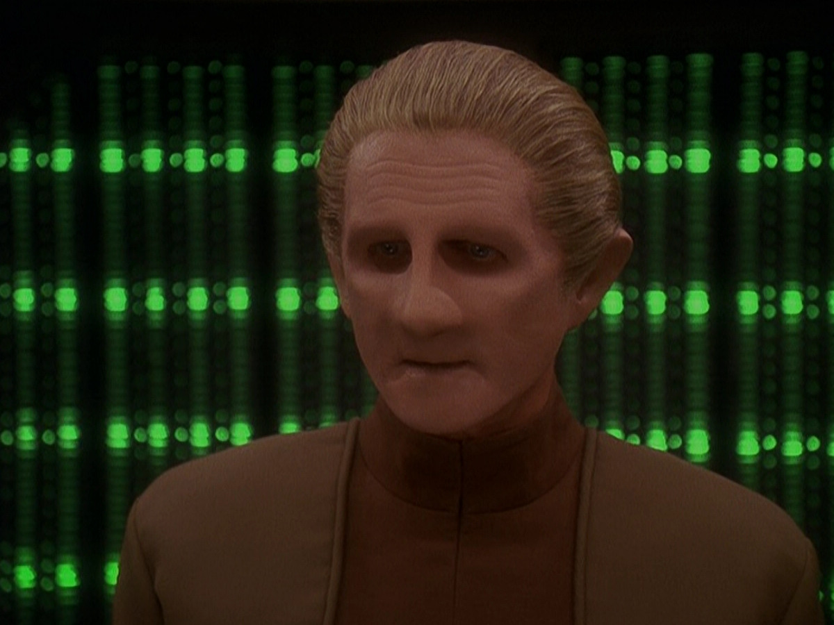extant_StarTrek_DS9_5x08-ThingsPast_03702.jpg