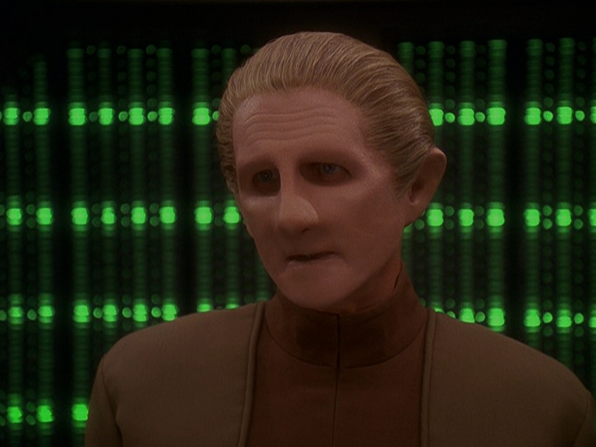 extant_StarTrek_DS9_5x08-ThingsPast_03757.jpg