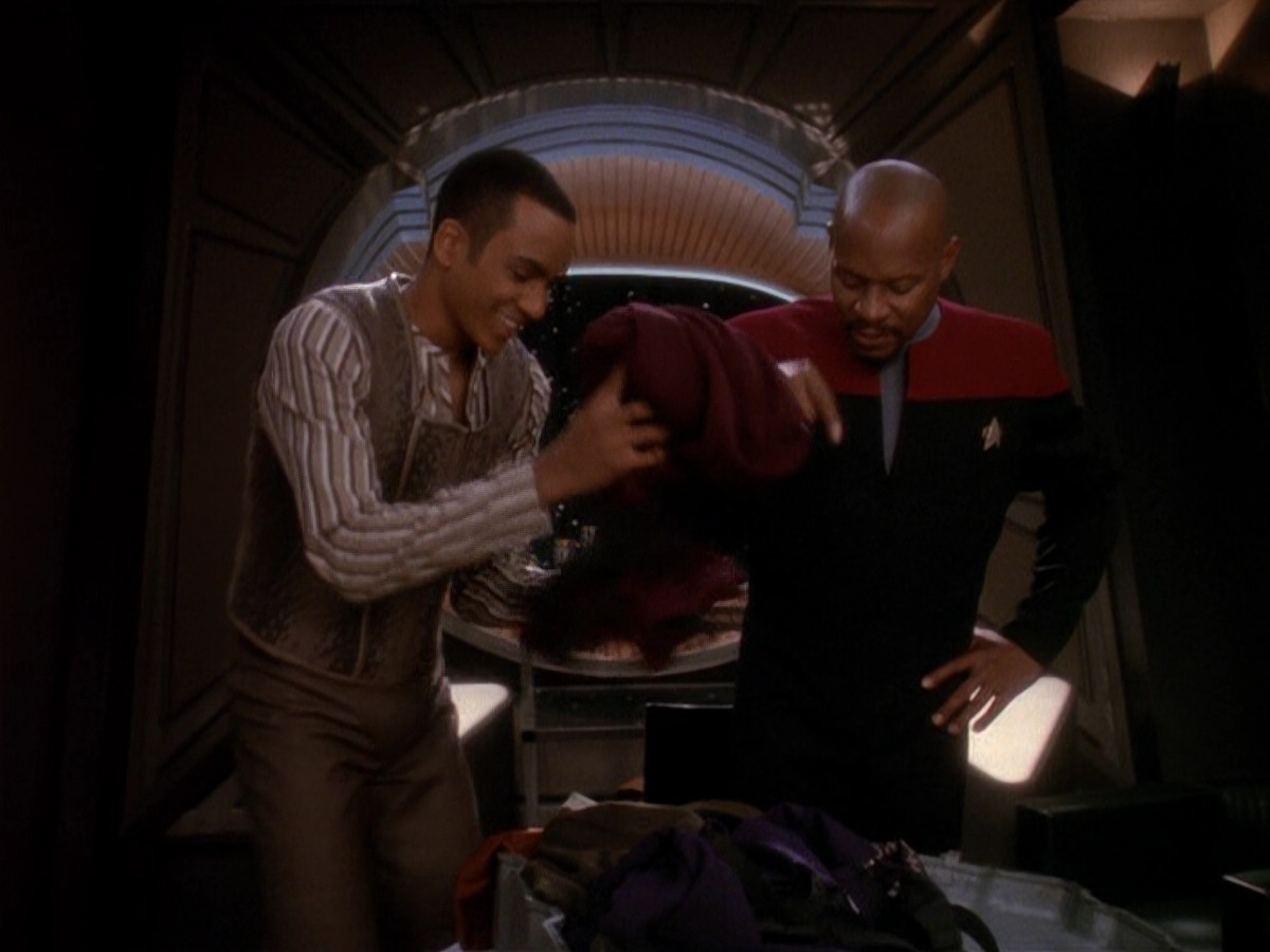 extant_StarTrek_DS9_5x09-TheAscent_00043.jpg
