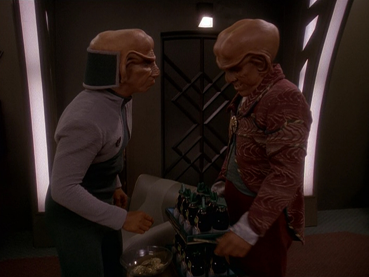 extant_StarTrek_DS9_5x09-TheAscent_00159.jpg