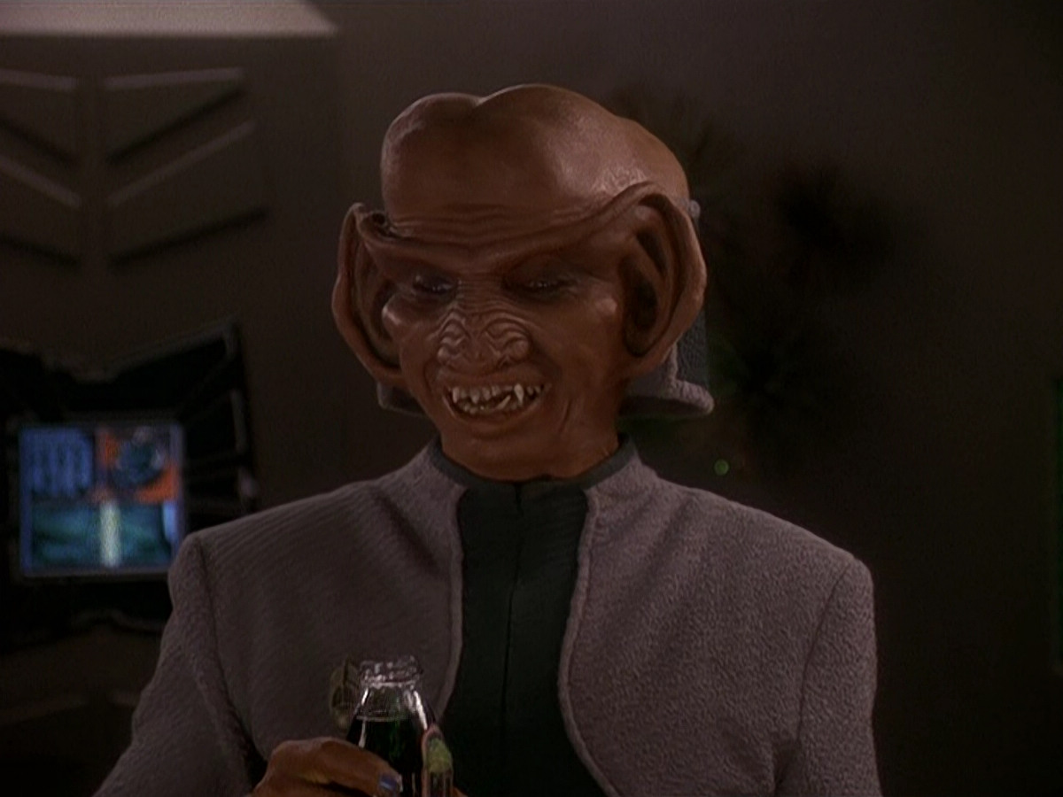 extant_StarTrek_DS9_5x09-TheAscent_00279.jpg