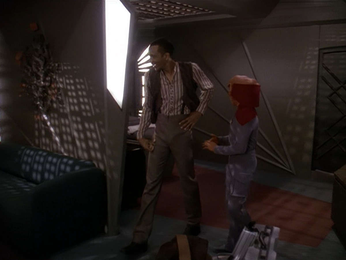 extant_StarTrek_DS9_5x09-TheAscent_00901.jpg