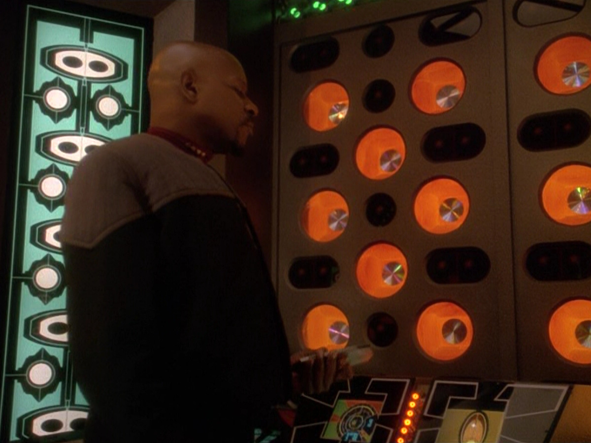 extant_StarTrek_DS9_5x10-Rapture_00223.jpg