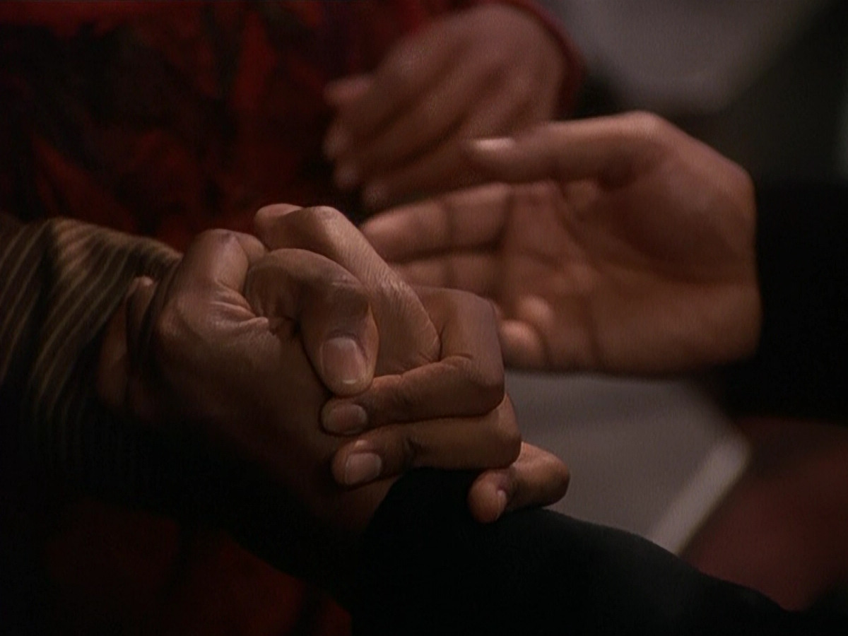 extant_StarTrek_DS9_5x10-Rapture_03753.jpg
