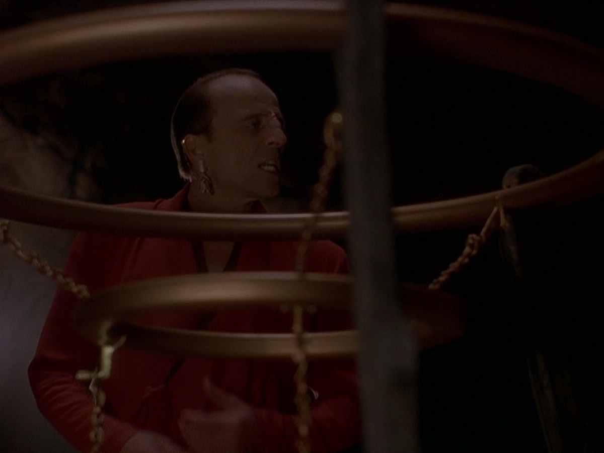 extant_StarTrek_DS9_5x11-TheDarknessAndTheLight_00020.jpg
